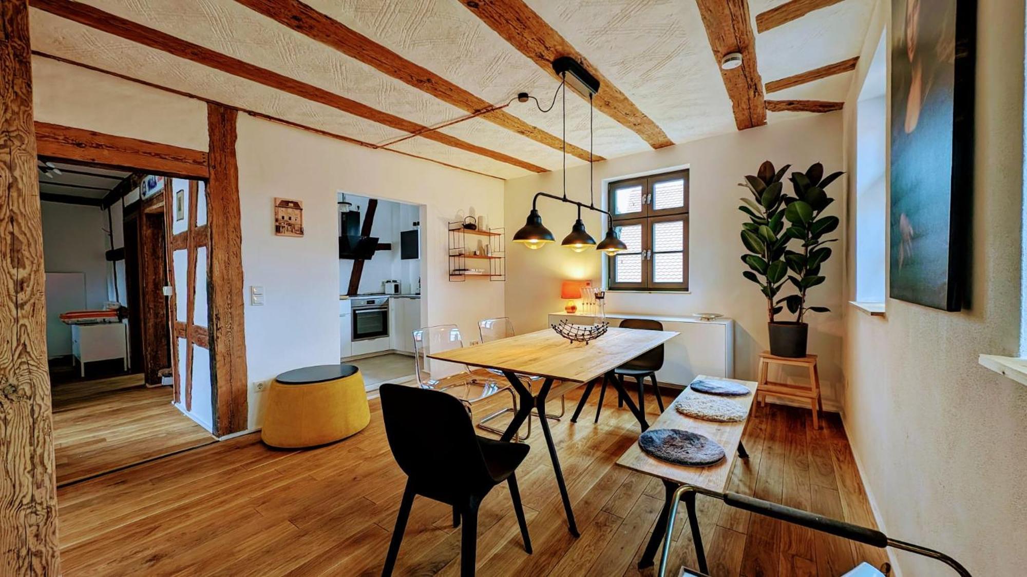Altes Zollhaus - - Lovely - Luxury - Maisonette Schwabach
