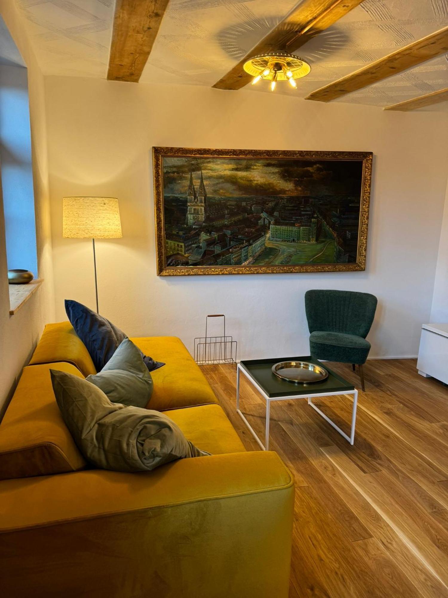 Altes Zollhaus - - Lovely - Luxury - Maisonette * Schwabach